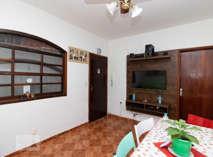 Foto do imóvel - Casa com 2 quartos no Del Castilho, oportunidade de compra e venda imperdível!