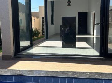 Casa · 180m² · 3 Quartos · 4 Vagas · Casa à venda no bairro Parqville Pinheiros - Aparecida de Goiânia/GO