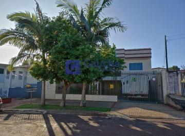 Casa · 348m² · 3 Quartos · 10 Vagas · VENDA | Sobrado, com 3 dormitórios em Neva, Cascavel