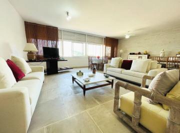 4b998d31ebfedab45cf067bbfe9e7646854e9b56 · Frente mar, 4 dormitórios à venda, 330 m² por R$ 1.000.000 - Pitangueiras - Guarujá/SP