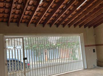 Casa · 156m² · 2 Quartos · 2 Vagas · Casa Padrão em São Carlos