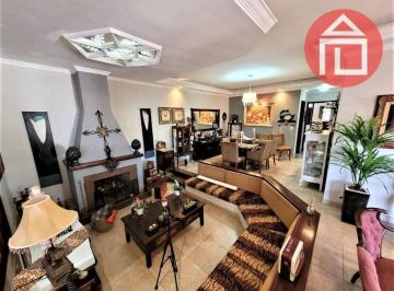 9aefe63bb57d25aacc56d77fbf25843ef93e98c1 · Casa com 3 dormitórios à venda, 249 m² por R$ 1.000.000,00 - Jardim Europa - Bragança Paulista/SP
