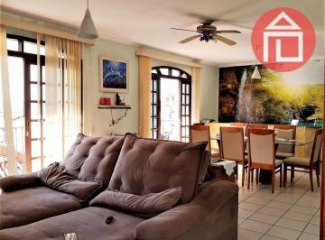 c23a856fa43bb6354b2fb34db8072fa069d1228d · Casa com 3 dormitórios à venda por R$ 1.100.000,00 - Residencial das Ilhas - Bragança Paulista/SP