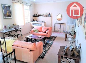 a92e29424a8ae1f5a2b665fecfd4a02b56c2a43a · Casa com 3 dormitórios à venda, 250 m² por R$ 950.000,00 - Centro - Bragança Paulista/SP
