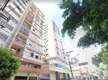 31 · Apartamento com 2 quartos na Cidade baixa em Porto Alegre.