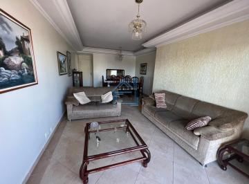 Apartamento · 80m² · 3 Quartos · 2 Vagas · Apartamento três quartos na Rua Miranda Azevedo em Sorocaba