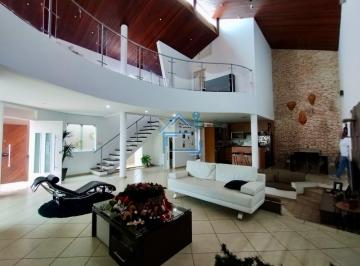 Casa · 420m² · 4 Quartos · 10 Vagas · Casa com quatro suítes no Jardim São Paulo em Sorocaba