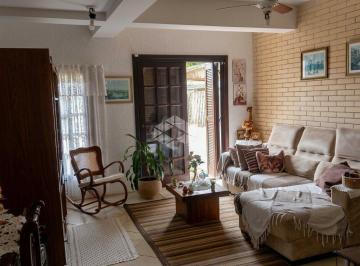 Casa · 250m² · 3 Quartos · 4 Vagas · Casa à venda, 3 dormitórios/ quartos, pátio, bairro Santa Fé com 4 vagas