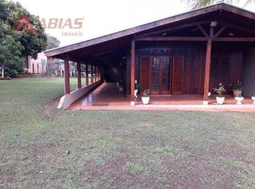 Rural · 260m² · 3 Quartos · 2 Vagas · Chácara à venda em Itirapina com 3 dormitórios sendo 1 suíte