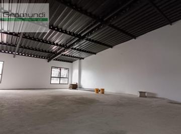 Comercial · 220m² · 2 Vagas · Prédio Inteiro Comercial no Ipiranga – 220 m² | Versátil e Pronto para Uso