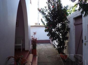 Casa · 330m² · 3 Quartos · 2 Vagas · Casa à venda no bairro Centro - Cabo Frio/RJ