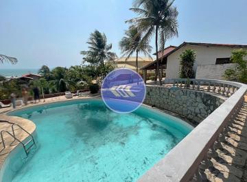 Casa · 252m² · 5 Quartos · 8 Vagas · Excelente casa ampla com vista para o mar e 5 suítes.