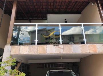 Casa · 200m² · 3 Quartos · 4 Vagas · Linda casa geminada a venda no Saramenha. Belo horizonte