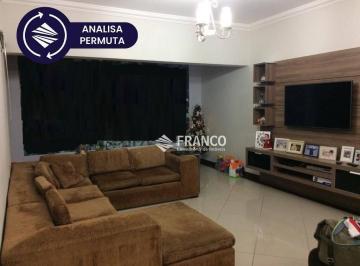 57f2e6c574c37879e92b71f88e2cf7434dadf757 · Casa com 3 dormitórios à venda, 260 m² - Independência - Taubaté/SP