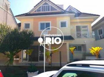 Casa · 178m² · 5 Quartos · 2 Vagas · Casa no Recreio Quality à venda