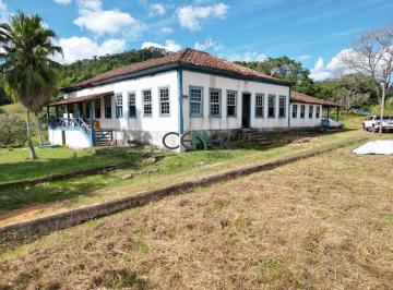 Rural · 186ha · Fazenda de 186 ha com belo casarão secular.