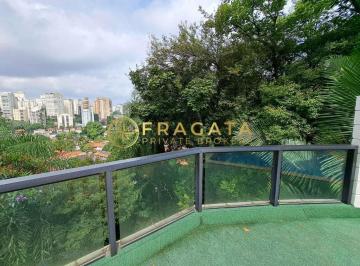 Casa · 520m² · 4 Quartos · 5 Vagas · More no Sítio dentro de São Paulo. com 520 m², 4 dormitórios e 4 suítes, com muito sol o ano todo.
