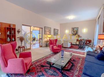 Casa · 320m² · 3 Quartos · 4 Vagas · Casa com 3 dormitórios, 1 suíte, 4 vagas de garagem, 320m² à venda - Pacaembu - São Paulo/SP