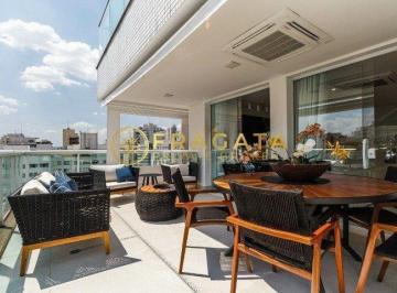 Apartamento · 240m² · 4 Quartos · 4 Vagas · Cobertura reformada e mobiliada - 240mts² - 4 suítes e 4 vagas em Perdizes/SP