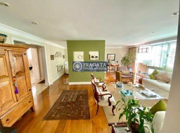 Apartamento · 200m² · 2 Quartos · 2 Vagas · Apartamento reformado com 200 mts, 2 vagas paralelas no Jardim América.