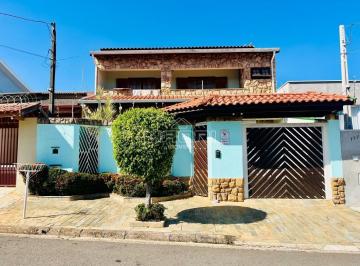 0 · Sobrado à venda em bairro próximo ao centro de Valinhos.