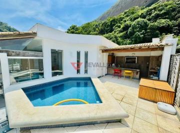 Apartamento · 220m² · 3 Quartos · 2 Vagas · Cobertura à venda na Lagoa: 220m², 3 quartos, 2 vagas