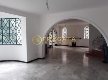 Casa · 330m² · 3 Quartos · 3 Vagas · Casa à venda com 330 m² - 3 dormitórios sendo 1 suíte e 3 vagas - Pacaembu/SP