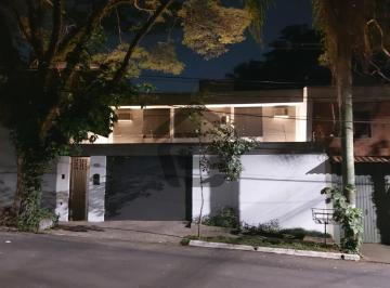 Casa · 368m² · 4 Quartos · 4 Vagas · Casa com 4 Dormitórios e 4 vagas no Campo Belo.
