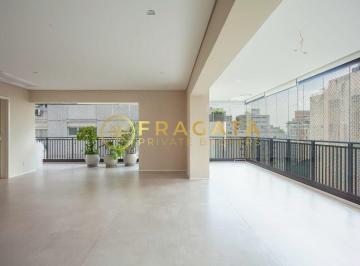 Apartamento · 226m² · 3 Quartos · 4 Vagas · Apartamento altíssimo padrão, andar alto, varanda,  vista livre e 4 vagas no Jardim América