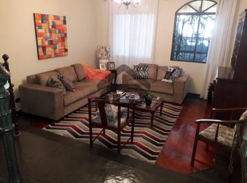 Casa · 175m² · 3 Quartos · 2 Vagas · Sobrado à Venda com 3 Dormitórios na Chácara Santo Antônio