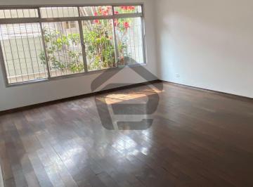 Casa · 200m² · 3 Quartos · 4 Vagas · Sobrado à Venda com 3 Dormitórios no Campo Belo