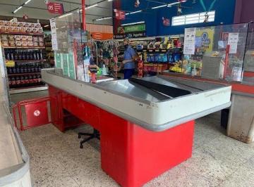Comercial · 750m² · 30 Vagas · Galpão em Bom Retiro - Santos