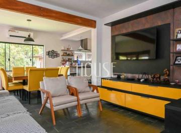 44f03e23edeca2b0922184a4d0f7be4af65d0bc2 · Casa com 3 dormitórios, 280 m² - venda por R$ 1.800.000,00 ou aluguel por R$ 9.000,00/mês - Condomín