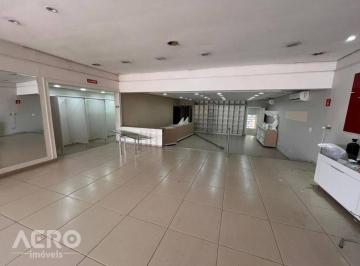 18ebef95ec25b9328a30fc89e22ffec11439f85b · Ponto comercial na Vila Souto, com excelente localização, contendo aproximadamente 240m²