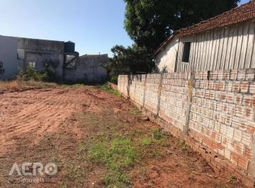 03f472135e44438023229135aabf08d2b7b6a4d0 · Terreno bem localizado