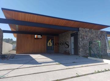 38c95a2991d2f5a338515c87a8fd138c9481cd9f · Casa com 3 dormitórios à venda, 315 m² por R$ 3.300.000,00 - Condomínio Villas do Golfe - Itu/SP