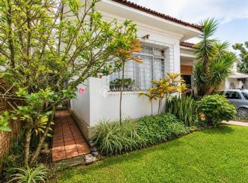 Casa · 198m² · 3 Quartos · 5 Vagas · Casa no bairro Petrópolis
