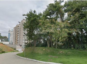 04 · Terreno em condominio