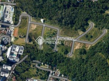 18 · Terreno em condominio