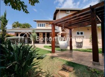 Casa · 323m² · 4 Quartos · 4 Vagas · Casa de Condomínio com 4 Quartos e 5 banheiros, 4 vagas de garagem à Venda
