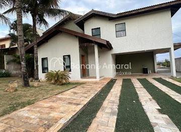Casa · 499m² · 4 Quartos · 4 Vagas · "Elegância e Conforto em Cada Detalhe: Sobrado de Alto Padrão em Condomínio Excl