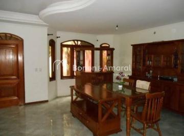 Photo 1 · Casa com 230 m² e 5 quartos