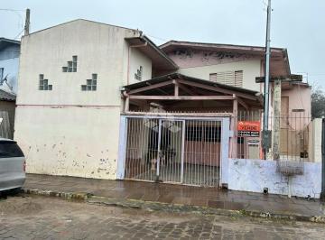 527067_io3Dvj_527067665e1424533c4.jpg · Casa com 160,74m2, 3 quartos, 1 suíte. 4 vagas de garagem no bairro Cinquentenário