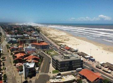 220603_i1FzCu70j13Vz7VR43dU7_22060358f7b8772558b.jpg · Apartamento na Prainha