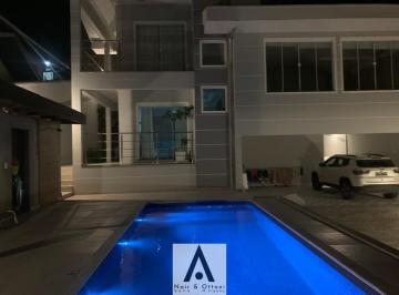 Casa · 310m² · 4 Quartos · 3 Vagas · Casa Alto Padrão com 4 quartos