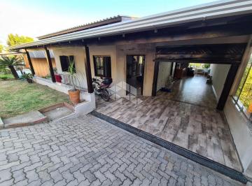 494576_if0y5d_4945766594921dd0676.jpg · Residência no bairro das Rosas
