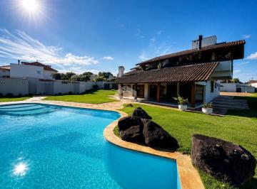 Casa · 430m² · 4 Quartos · 2 Vagas · Residência de Alto Padrão em Ivoti