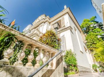 477513_i2Z2343M_477513665a21569c903.jpg · BELA CASA GEMINADA  298 m²  NECESSITA DE REFORMAS !  Em localização estratégica, PRÓXIMA AO HOSPITAL