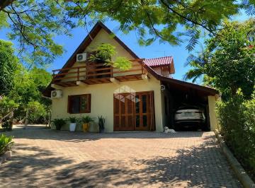Casa · 230m² · 4 Quartos · Lindo Imóvel no bairro Travessão Em Dois Irmãos
