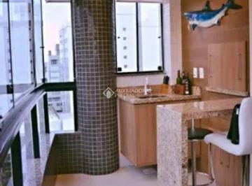 482855_iE4318EVs2h8YK8Lp_4828556679affa10626.jpg · Apartamento mobiliado com 3 quartos, 1 suíte, living para 3 ambientes, cozinha americana equipada, c
